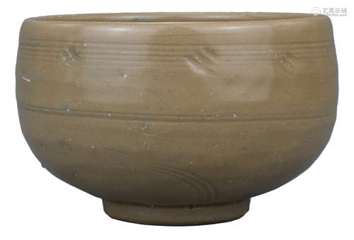 A Chinese Longquan “Golden” Celadon Porcelain Alms Bowl – Song / Yuan Dynasty