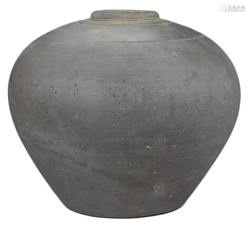 A Fine Chinese Qin / Early Western Han Dynasty Burnished Pottery Jar