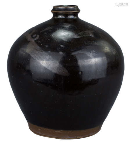 A Chinese Cizhou type Ovoid Bottle with Bird Pattern – Ming Dynasty or Later