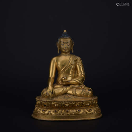Qing dynasty gilt bronze statue of Medicine Buddha