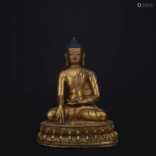 Qing dynasty gilt bronze statue of shakyamuni