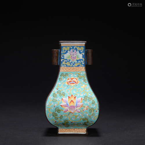 Qing dynasty enamel bottle  with flowers pattern
