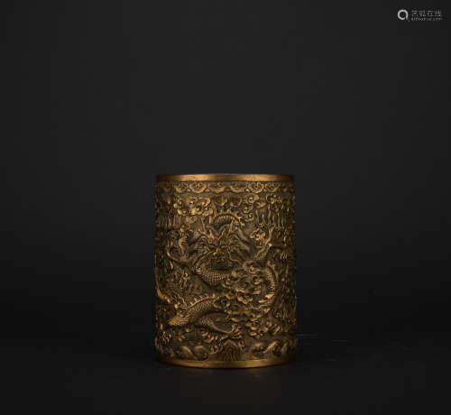 Qing dynasty gilt bronze pen container  with dragon pattern