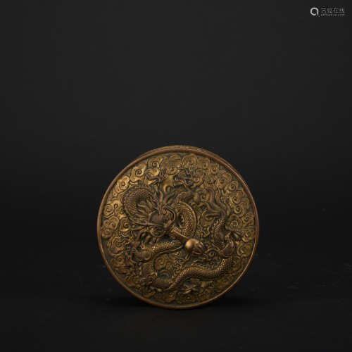 Qing dynasty gilt bronze jewelry box  with dragon pattern