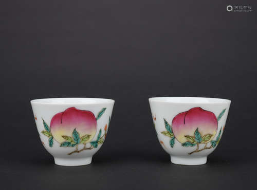 Qing dynasty famille rose cup with flowers pattern 1*pair