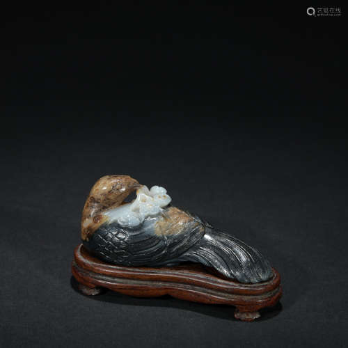 Qing dynasty jade bird ornament