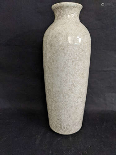 仿哥窑观音瓶
Ge Kiln Style Guanyin Vase