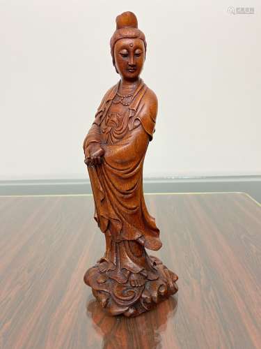 清代竹雕观音立像
Qing Dynasty Bamboo Carving Standing Guanyin Statue