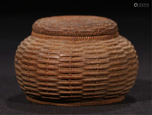 CHINESE BAMBOOCARVING JAR AND COVER