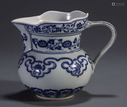 CHINESE BLUE AND WHITE FLOWERS PATTERN CUP POT