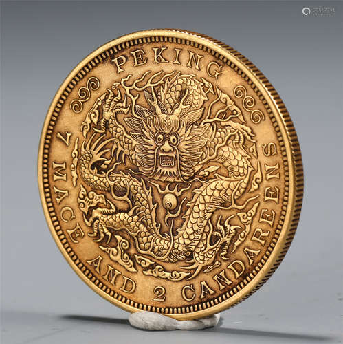 CHINESE GOLD COIN CARVED WITH DRAGON PATTERN