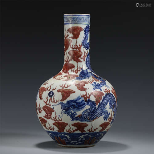 CHINESE BLUE AND WHITE UNDER GLAZED RED DRAGON PATTERN VASE