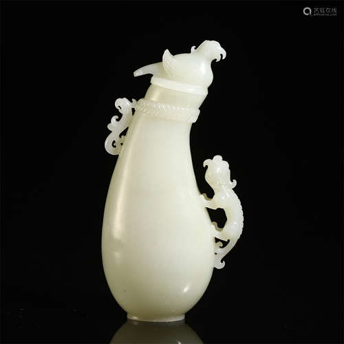 DELICATE CHINESE JADE CARVED BEAST VASE