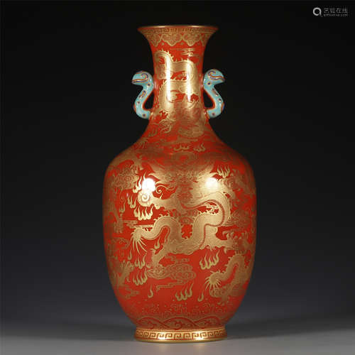 CHINESE COPPER RED PORCELAIN GILT-DECORATED DRAGON MOTIF VASE