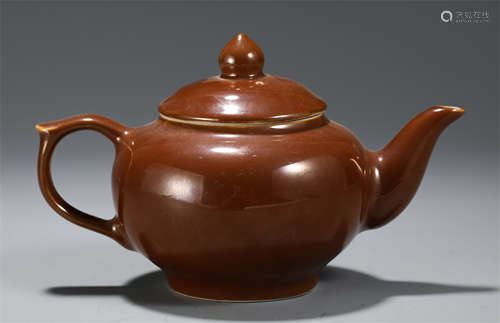 CHINESE TEADUST GLAZED PORCELAIN TEAPOT