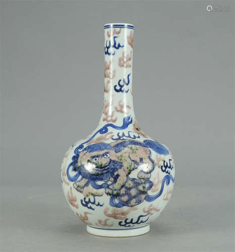 CHINESE BLUE AND WHITE RED UNDER GLAZE BOTTLE VASE