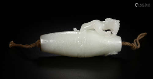 CHINESE HETIAN JADE PENDANT CARVED WITH DRAGON