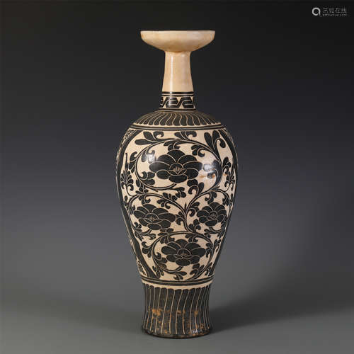 CHINESE 'CIZHOU' KILN PORCELAIN FLOWERS PATTERN VASE