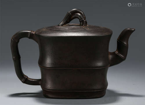 CHINESE ZISHA CLAY TEAPOT