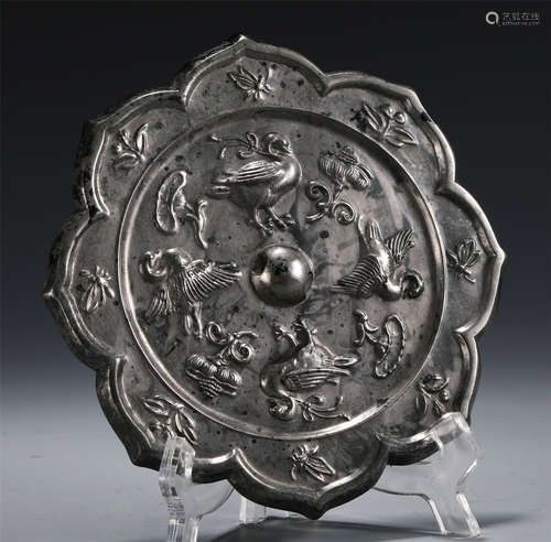 CHINESE BRONZE INSCRIBED WITH FLOWER BIRD MIRROR