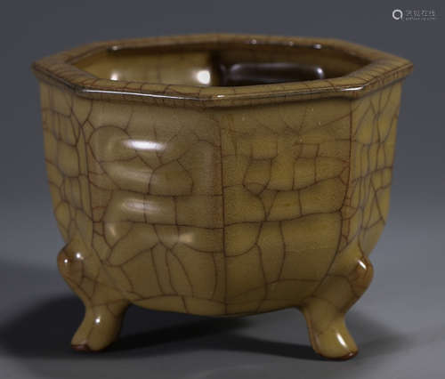 CHINESE CRACKED GLAZE TRIPLE FOOT HEXAGONAL CENSER