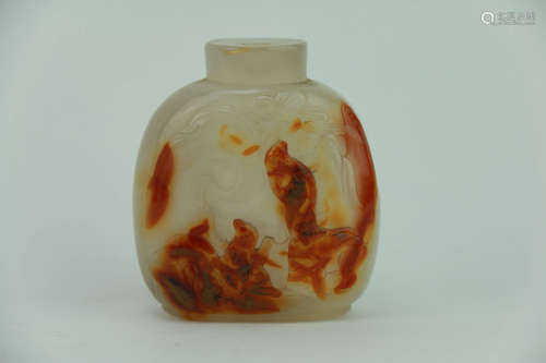 A Chinese Agate Snuff Bottle