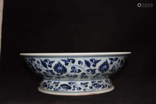 A Chinese Blue and White Porcelain Brush Washer