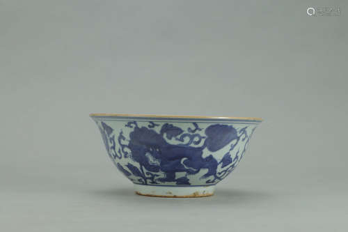 A Chinese Blue and White Floral Porcelain Bowl