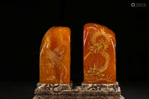 A Pair of Chinese Shoushan Stone Seal