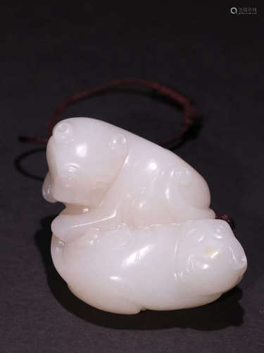 A Chinese Hetian Seed Jade Ornament