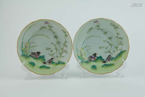 A Pair of Chinese Enamel Porcelain Plate with  Flower and Bird Pattern