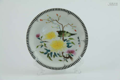 A Chinese Famille Rose Floral Porcelain Plate