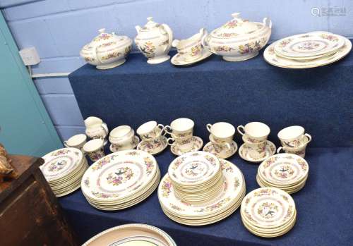 Quantity of Aynsley Capistrano pattern dinner wares including 11 dinner plates, side plates, serving