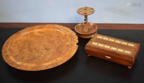 Treen items including circular dish, scoring box and cover and scoring board for draughts