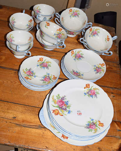 Quantity of Shelley tea/dinner wares decorated with floral prints