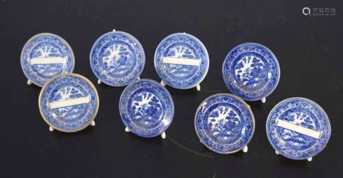 Group of willow pattern menu holders, late 19th/early 20th century, (8)
