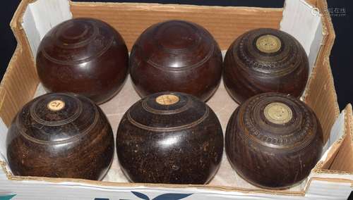 Three sets of vintage bowls