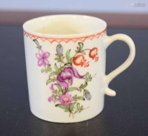 Lowestoft coffee can or small mug with a floral design