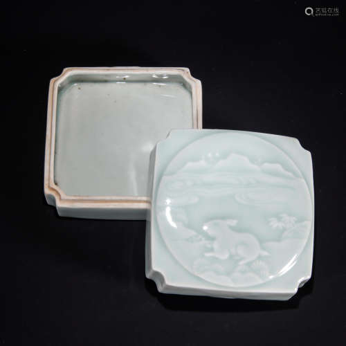 A Chinese Celadon Glazed Porcelain Box