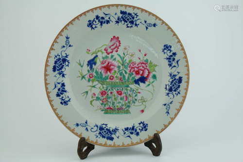 A Chinese Blue and White Floral Porcelain Plate