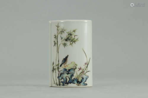 A Chinese Famille Rose Porcelain Brush Pot