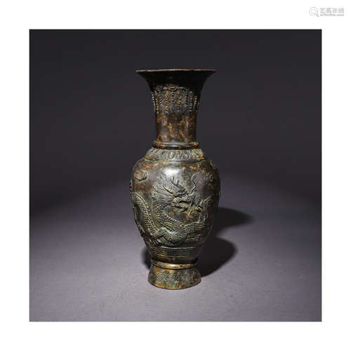 A Chinese Bronze Vase