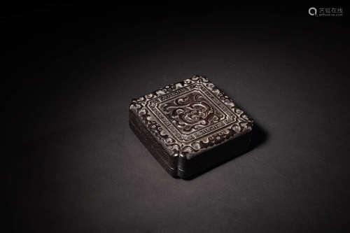 A Chinese Carved Dragon Patterned Red Sandalwood Box