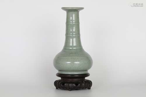 Song Guan Glaze Ornamental Vase