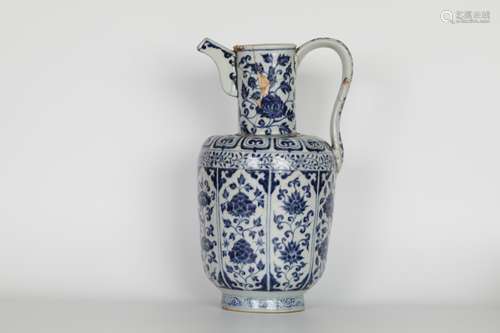 16th century blue and white kettle