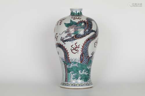 Qianlong bucket color dragon vase