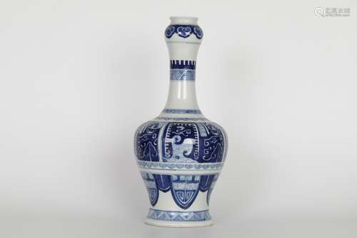 17th century blue and white vase