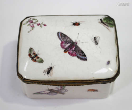 A Continental porcelain rectangular snuff box, probably Meissen, late 18th/early 19th century,
