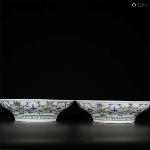 QIANLONG Doucai color folded along the plate