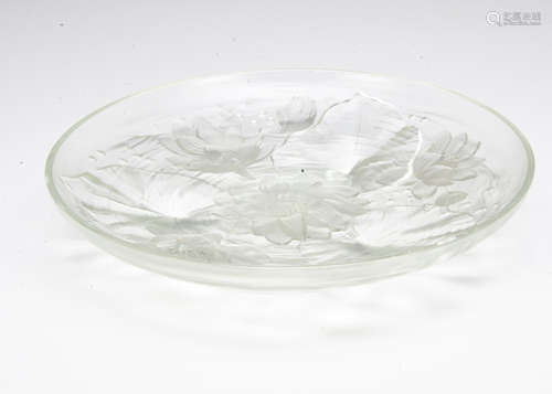 An Art Deco French frosted glass charger by Verlys, decorated with lilypads and flowers to both base